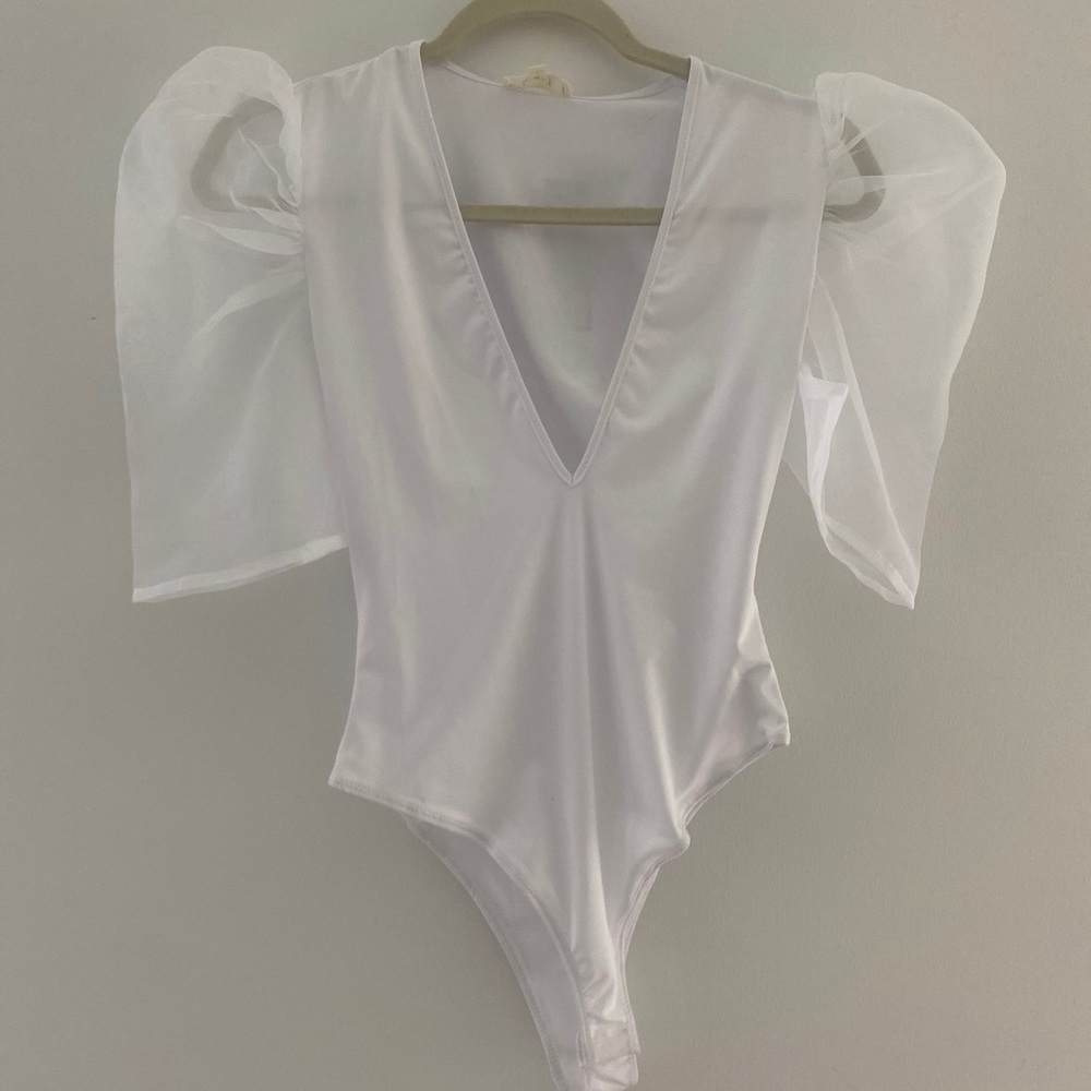 💕 3 for $55 | Classy White Bodysuit